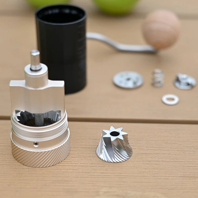 1Zpresso Q Air – מטחנת קפה ידנית קומפקטית לאספרסו וטיולים – תמונה 3